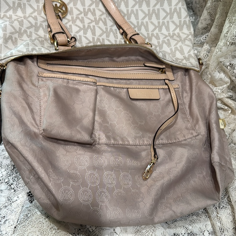 Michael Michael Kors Jet Set Beige Monogram Tote and Crossbody 16 X 13 X 5 - Picture 7 of 15